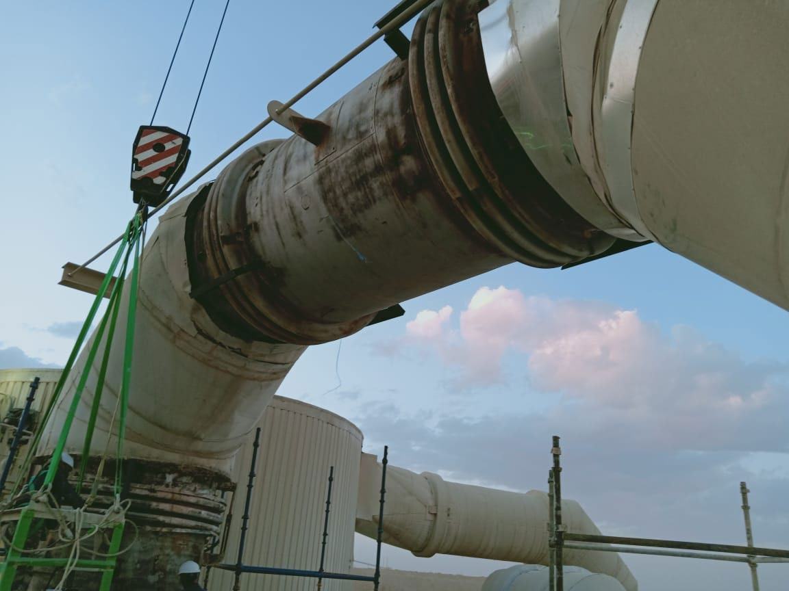 FAT Duct Replacement, IJC Plant – Replacement of the main FAT duct including cutting, lifting and welding.